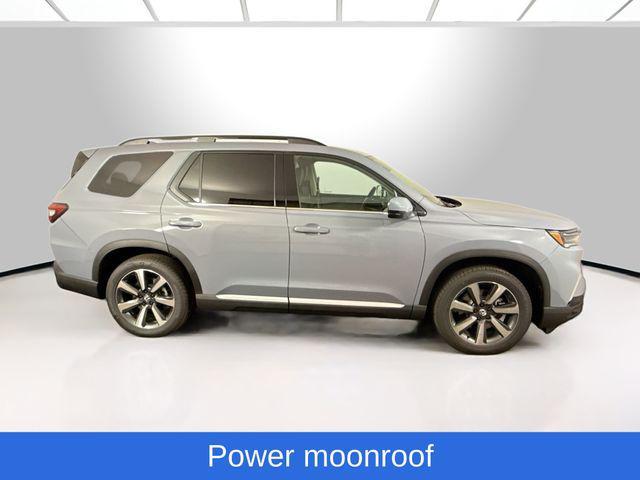 new 2025 Honda Pilot car, priced at $47,703