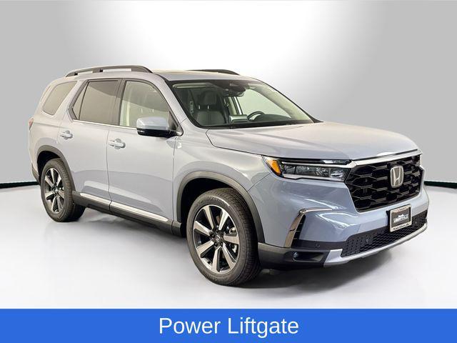new 2025 Honda Pilot car, priced at $47,703