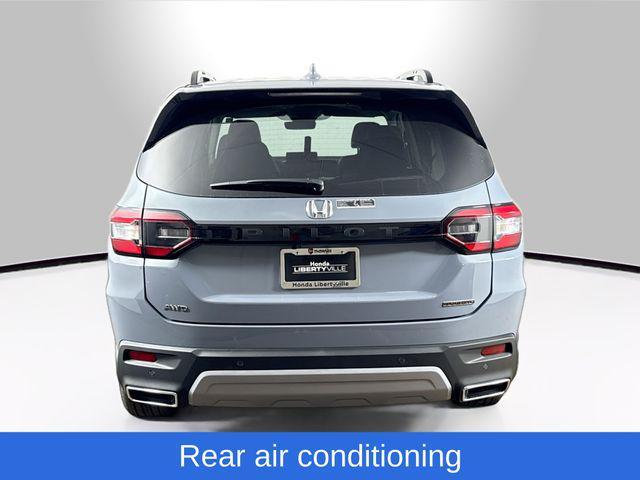 new 2025 Honda Pilot car, priced at $47,703