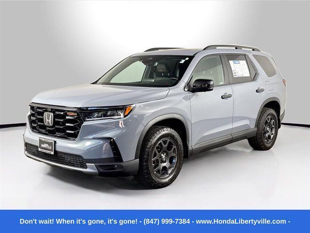 used 2025 Honda Pilot car, priced at $44,000