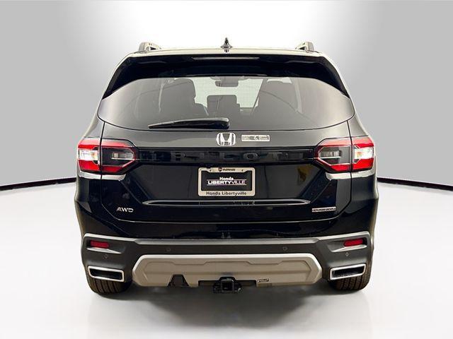 new 2025 Honda Pilot car, priced at $47,276