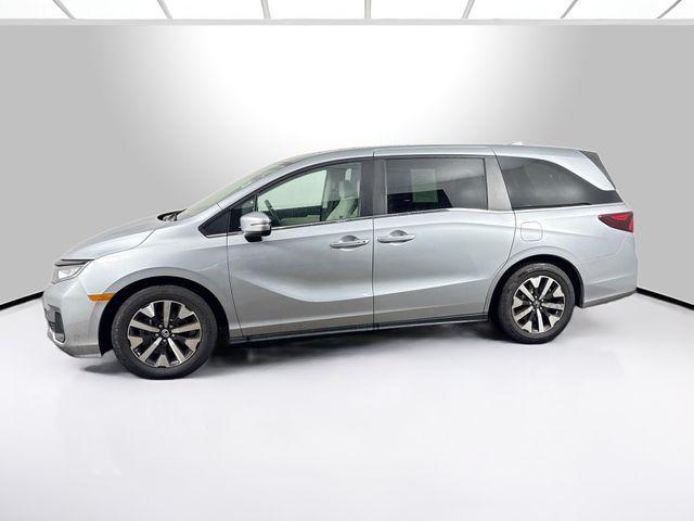 used 2025 Honda Odyssey car, priced at $37,910