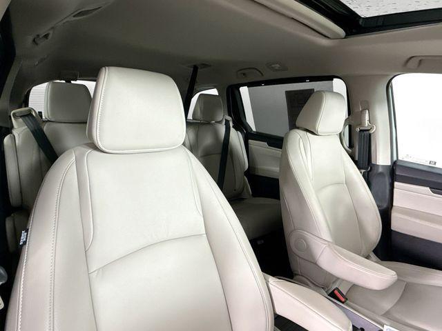 used 2025 Honda Odyssey car, priced at $37,910