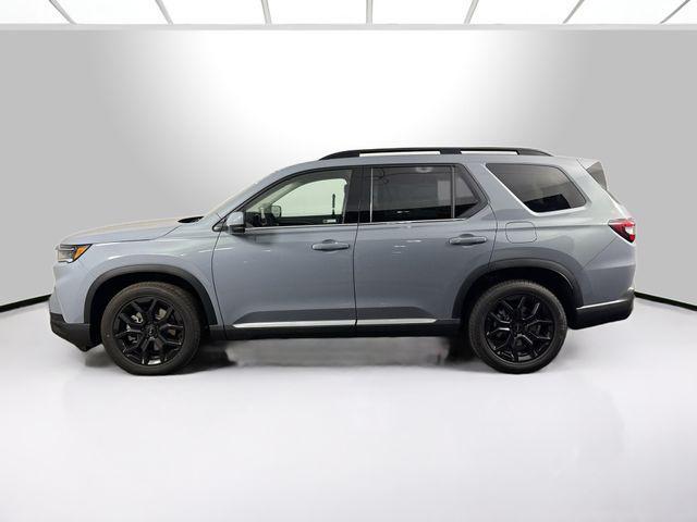 new 2025 Honda Pilot car, priced at $48,166