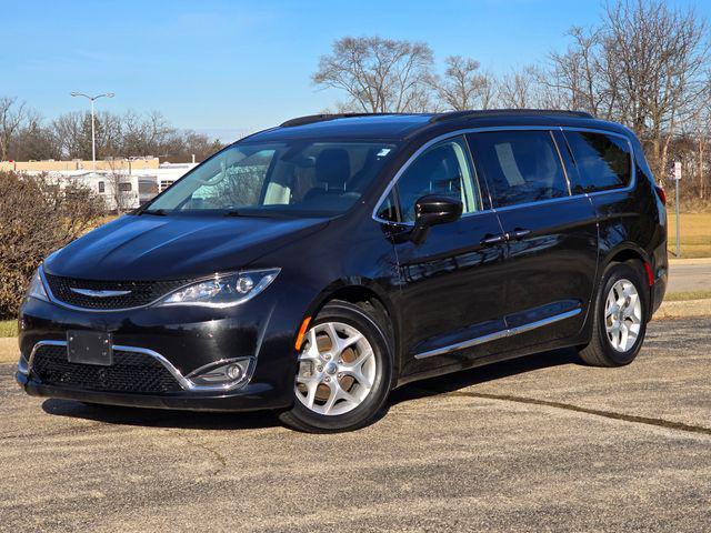 used 2017 Chrysler Pacifica car, priced at $15,750