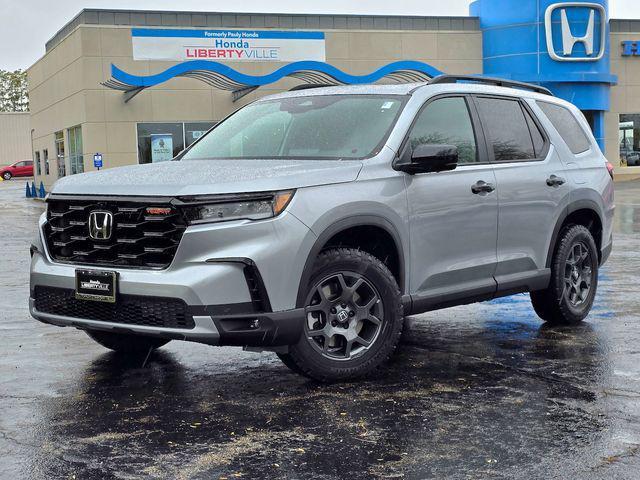 new 2025 Honda Pilot car, priced at $50,795