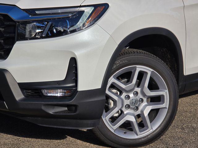 new 2025 Honda Passport car, priced at $41,343