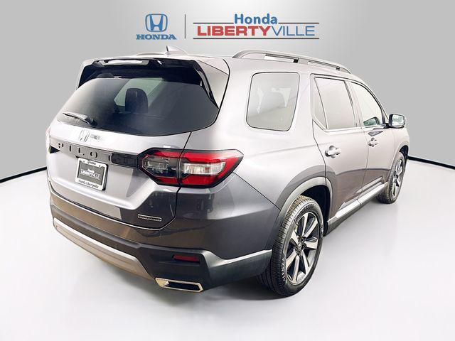 new 2025 Honda Pilot car, priced at $46,231