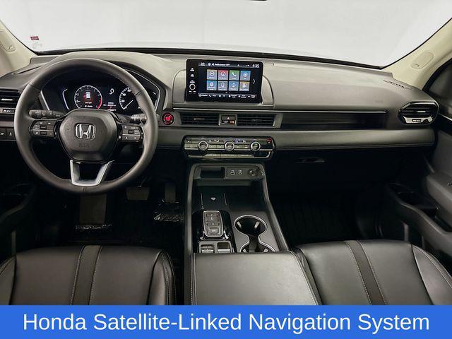 new 2025 Honda Pilot car, priced at $51,050