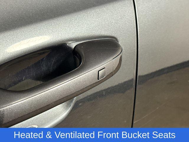 used 2022 Kia Telluride car, priced at $25,901