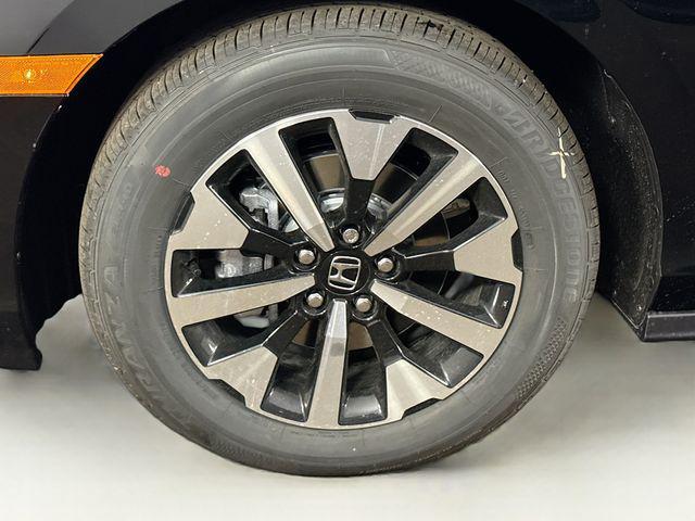 new 2026 Honda Odyssey car, priced at $41,637