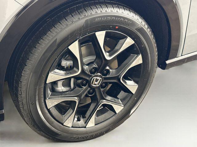 new 2026 Honda HR-V car, priced at $31,951