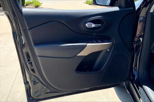 used 2018 Jeep Cherokee car, priced at $17,990