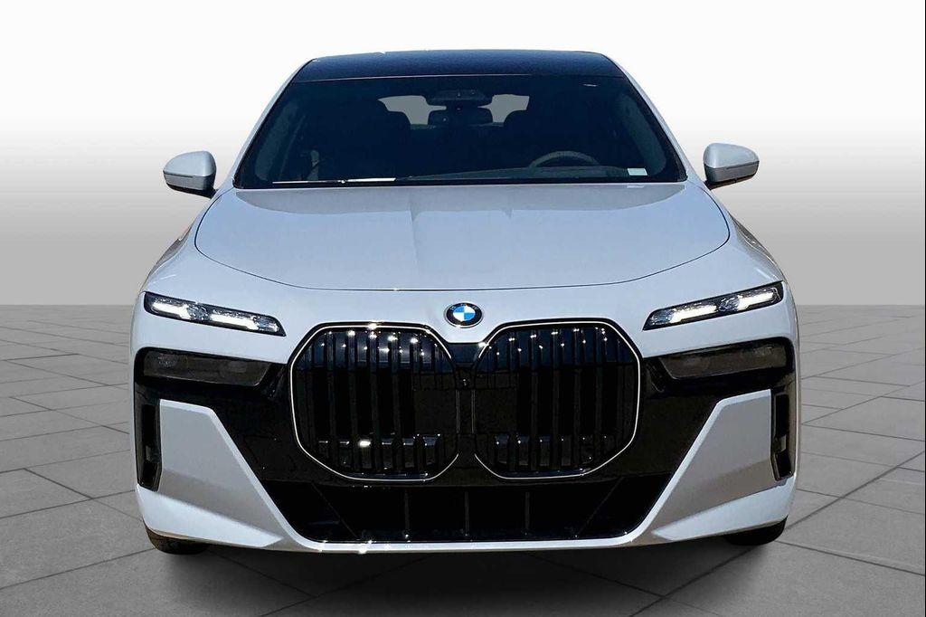 new 2025 BMW 760 car, priced at $140,350