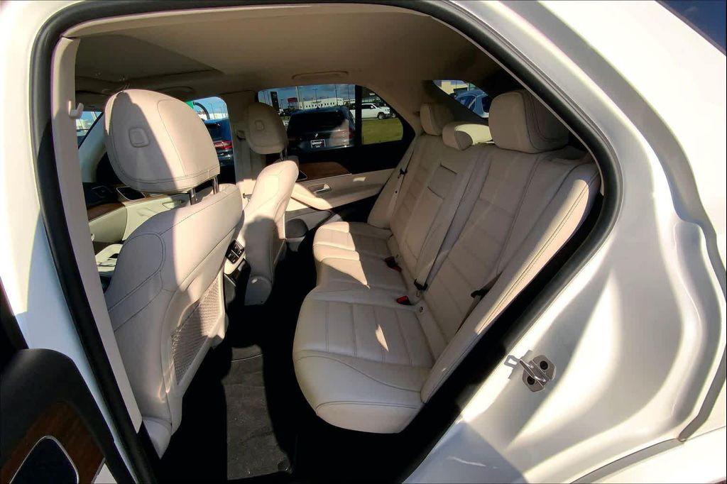 used 2022 Mercedes-Benz GLE 450 car, priced at $50,990