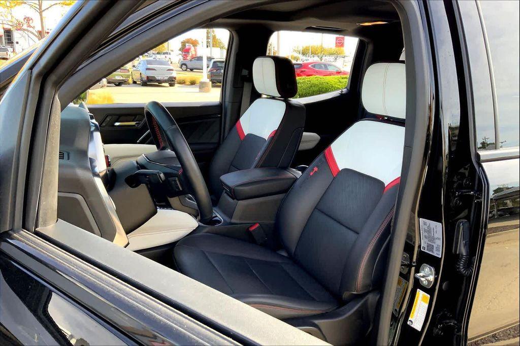 used 2024 GMC Canyon car, priced at $45,990