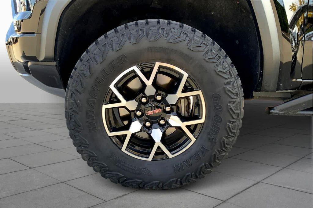 used 2024 GMC Canyon car, priced at $45,990