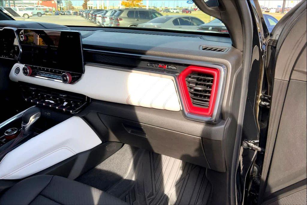 used 2024 GMC Canyon car, priced at $45,990