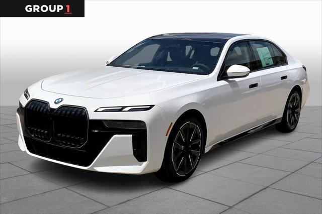 new 2025 BMW 760 car, priced at $132,700