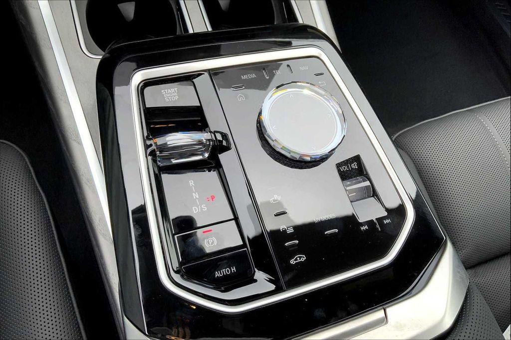 new 2025 BMW 760 car, priced at $129,980