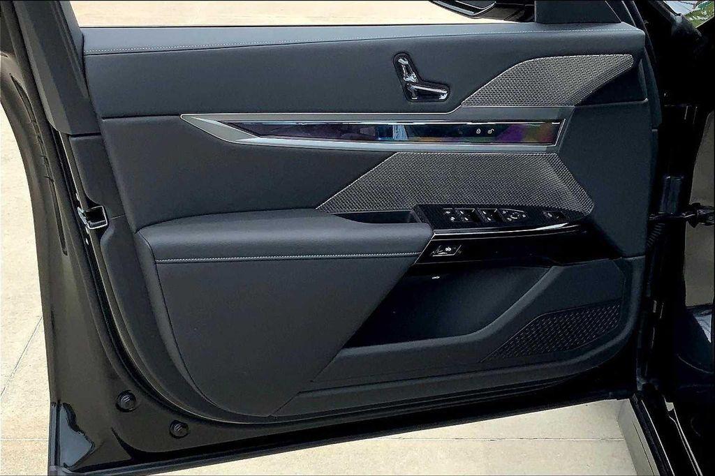 new 2025 BMW 760 car, priced at $129,980