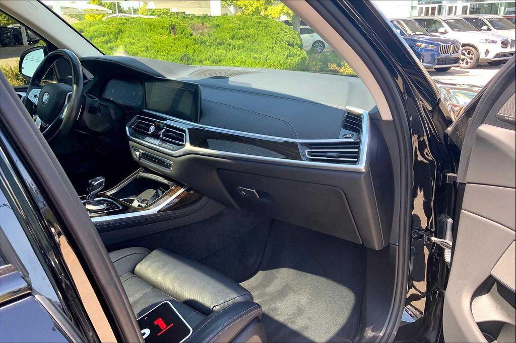 used 2021 BMW X7 car, priced at $38,990