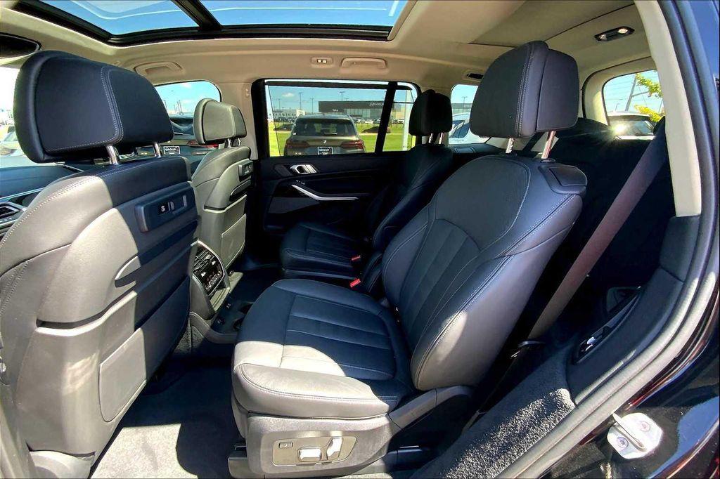 used 2021 BMW X7 car, priced at $38,990