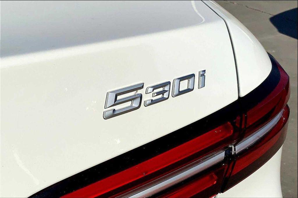 new 2025 BMW 530 car, priced at $58,974