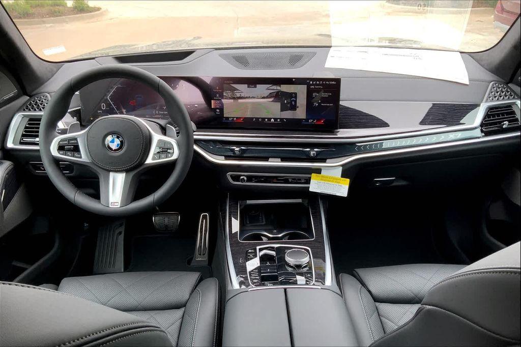 new 2025 BMW X7 car, priced at $91,990