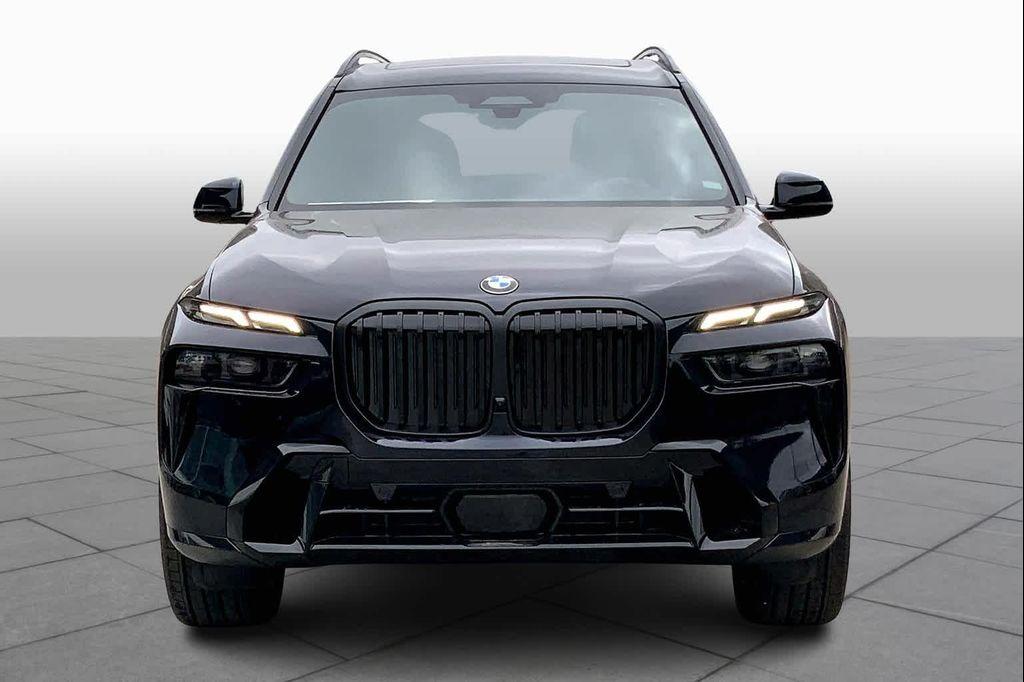 new 2025 BMW X7 car, priced at $91,990