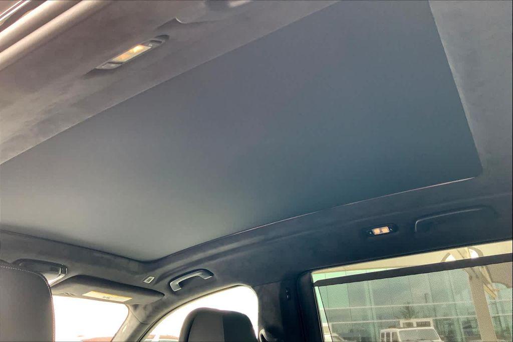 new 2025 BMW X7 car, priced at $91,990