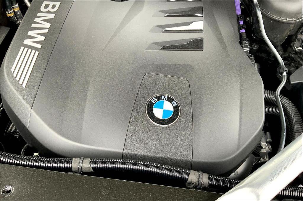 new 2025 BMW X7 car, priced at $91,990
