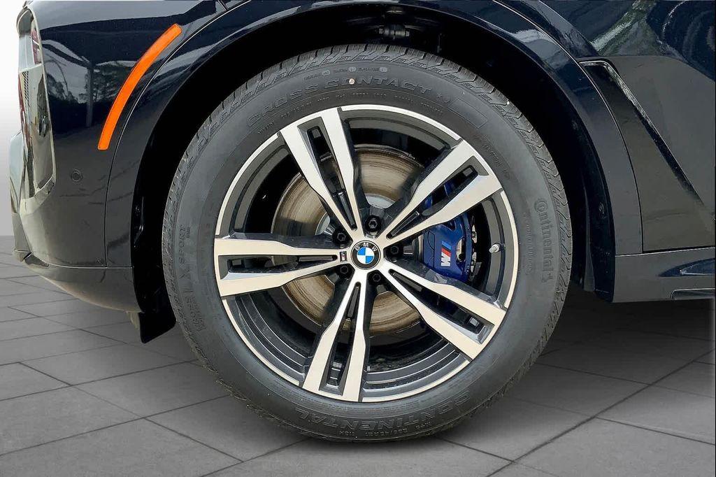 new 2025 BMW X7 car, priced at $91,990