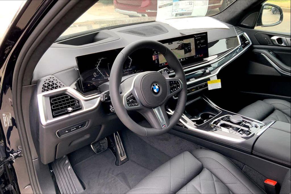 new 2025 BMW X7 car, priced at $91,990