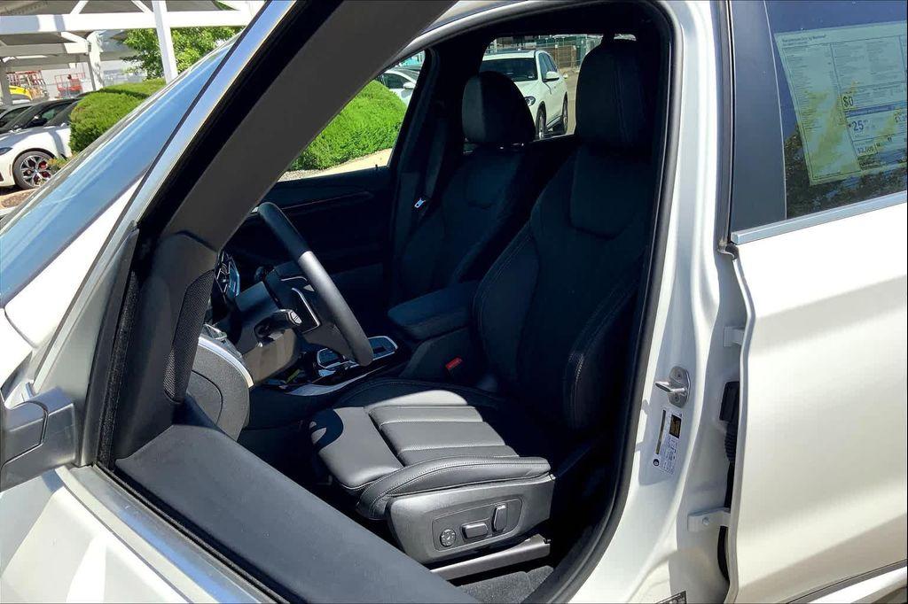 new 2024 BMW X3 car, priced at $42,974