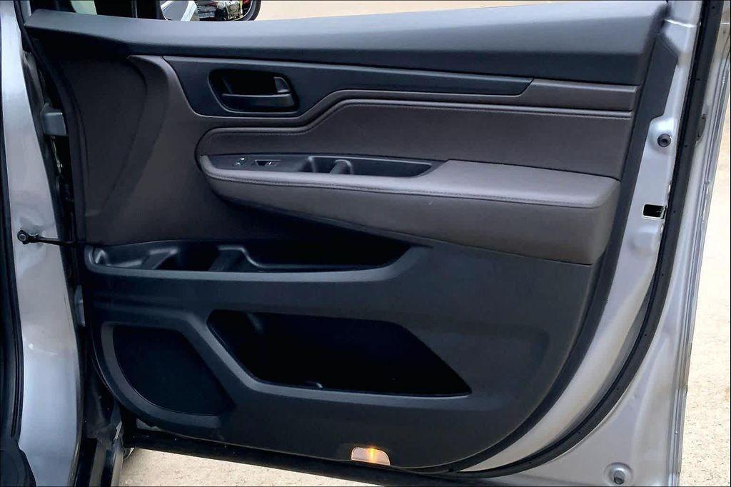 used 2022 Honda Odyssey car, priced at $31,990