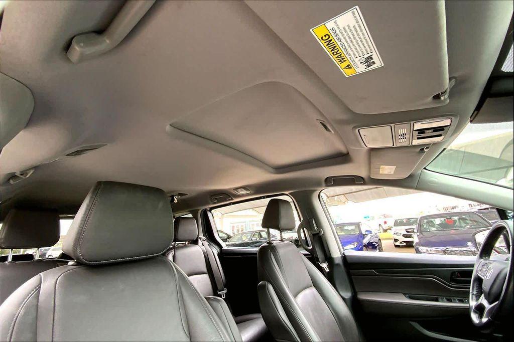 used 2022 Honda Odyssey car, priced at $31,990