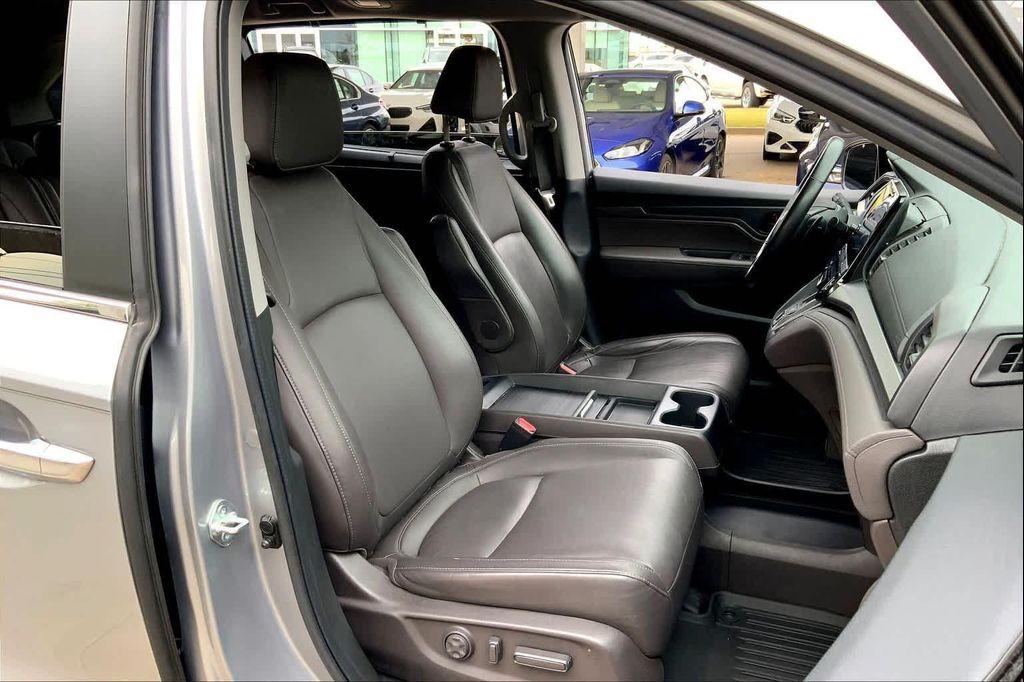 used 2022 Honda Odyssey car, priced at $31,990
