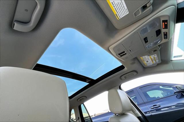 used 2019 Buick Envision car, priced at $25,000