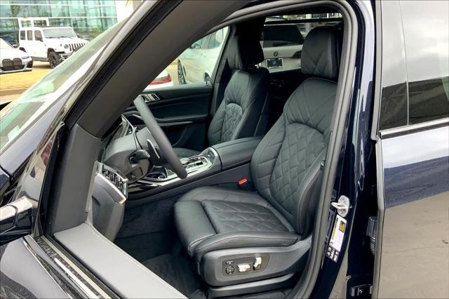 new 2025 BMW X7 car, priced at $98,765