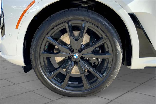 new 2025 BMW X7 car, priced at $121,420