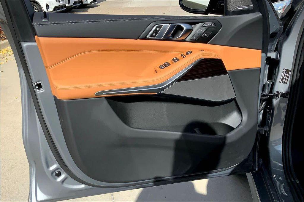 new 2026 BMW X7 car, priced at $101,430