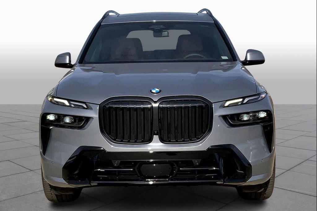 new 2026 BMW X7 car, priced at $101,430