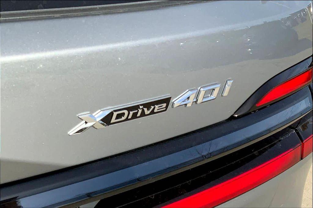 new 2026 BMW X7 car, priced at $101,430