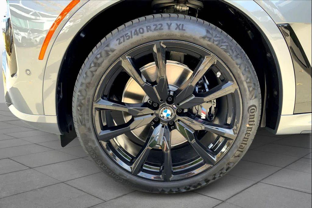 new 2026 BMW X7 car, priced at $101,430