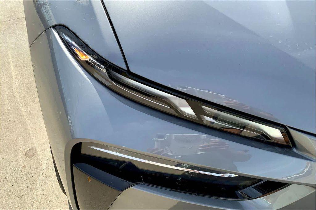 new 2026 BMW X7 car, priced at $101,430