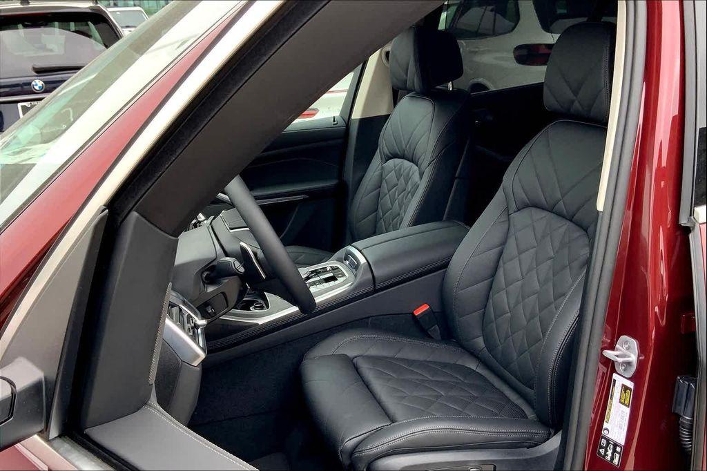 new 2025 BMW X7 car, priced at $82,990