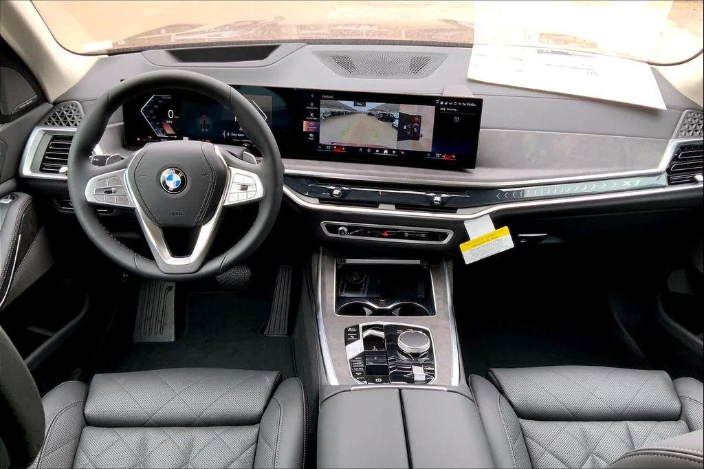 new 2025 BMW X7 car, priced at $82,990