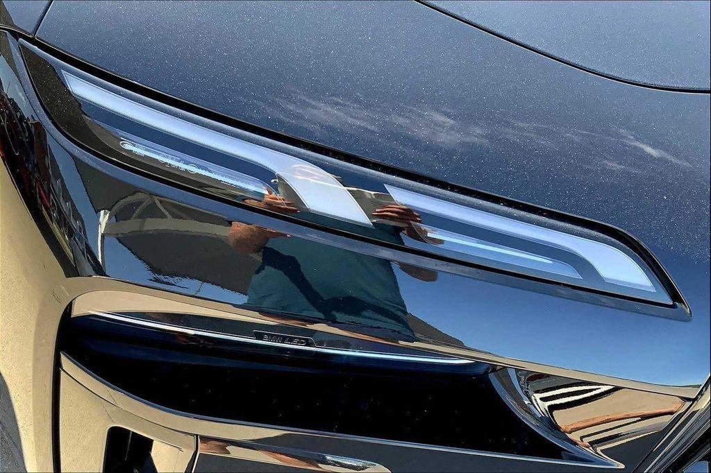 new 2025 BMW i7 car, priced at $119,990