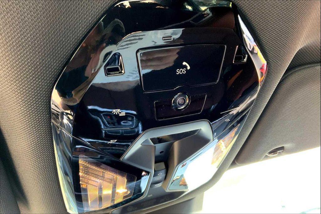 new 2025 BMW i7 car, priced at $119,990